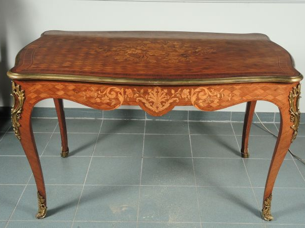 Table Napoléon III en de style Transition Louis XV Louis XVI en marque