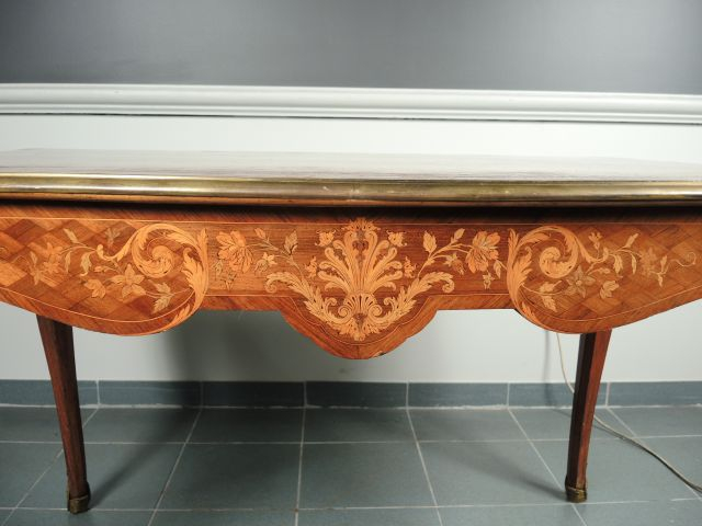 Table Napoléon III en de style Transition Louis XV Louis XVI en marque