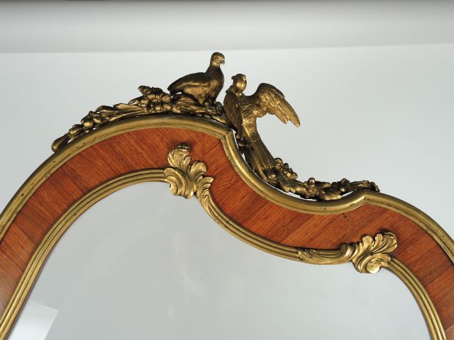 Paravent à trois bruns de style Louis XV en marqueterie, très belle or