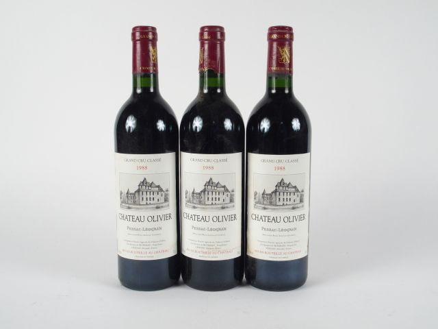 3 BOUTEILLES CHÂTEAU OLIVIER PESSAC LEOGNAN - 1988