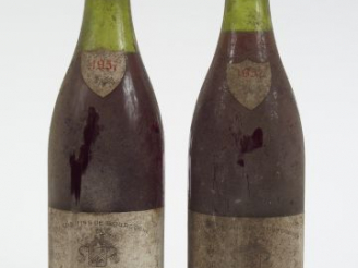 Vente aux enchères 2 BOUTEILLES BOURGOGNE PINOT HUGUENIN PÈRE   FILS - 1957 - 3 CM/4,5 CM