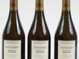 Vente aux enchères 3 BOUTEILLES CHAMPAGNE EGLY OURIET GC - 1996