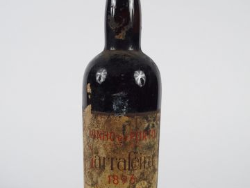 1 BOUTEILLE PORTO GARRAFEIRA - 1896 - MI GOULOT/ELT