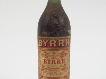 1 TRES VIEILLE BOUTEILLE BYRRH (CDC) ANNEES 20/30 - BS
