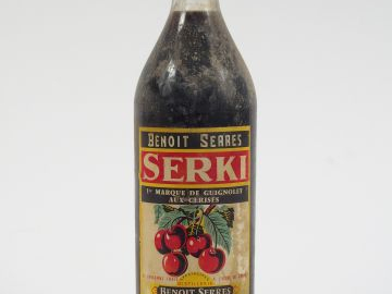 1 TRES VIEILLE BOUTEILLE SERKI BENOIT SERRES (GUIGNOLET AUX CERISES)