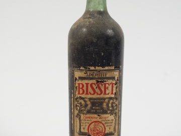 1 TRES VIEILLE BOUTEILLE APERITIF BISSET (QUINQUINA) - ELA
