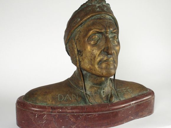 Ecole française XIXème 'Buste de Dantes'. Sujet en bronze sur un socle