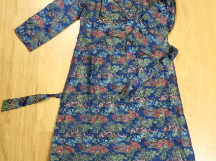 Un Kimono et deux soies brodées du Japon