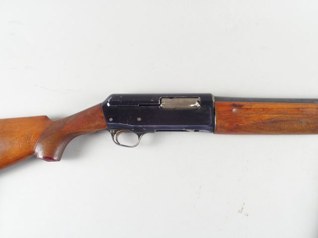 121-  Fusil semi-automatique Franchi Verney-Carron à recul de canon ca