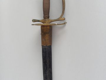 238- Belle Epée fin 18éme, lame droite à dos plat et double gouttière 