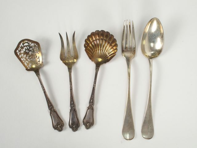 Nécessaire à douceur trois pièces en argent et vermeil de style rocail