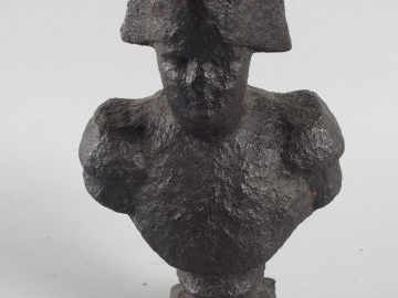 Sculpture en fonte 'Buste de Napoléon'. H. : 28,5 cm