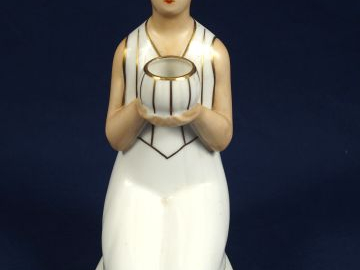 ROBJ. Veilleuse en porcelaine polychrome "Orientale au turban". Signée