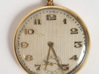 Montre de gousset chronomètre en or jaune.  Poids tel: 51,1gr