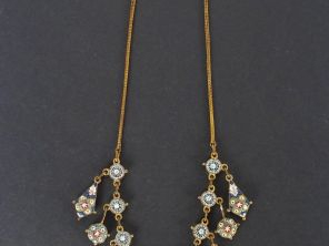 Collier XIXème en micromosaïque et métal doré, à décor de fleurs polyc
