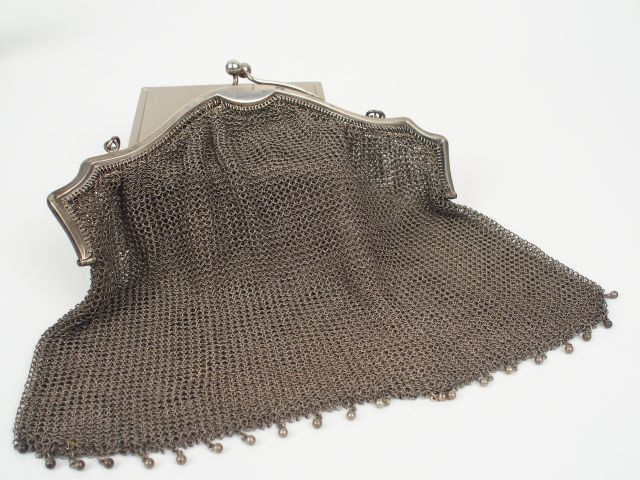 Sac du soir en maille d'argent. Poids: 280gr