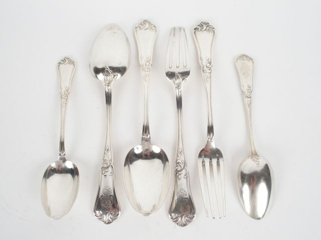 Partie de ménagère en argent, poinçon Minerve, décor de style Rocaille