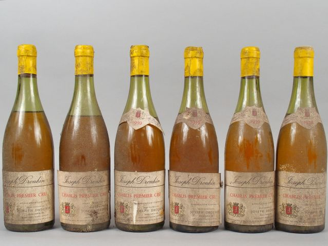 6 BOUTEILLES - CHABLIS 1ER CRU DROUHIN - 1959 - 3 à 6 CM, 3 à 7 CM/BS/