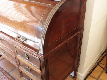 Bureau cylindre Directoire en acajou et placage d'acajou, dessus marbr