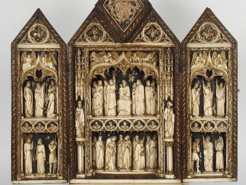 Triptyque en bois, ivoire et os sculpté à décor de scènes religieuses 