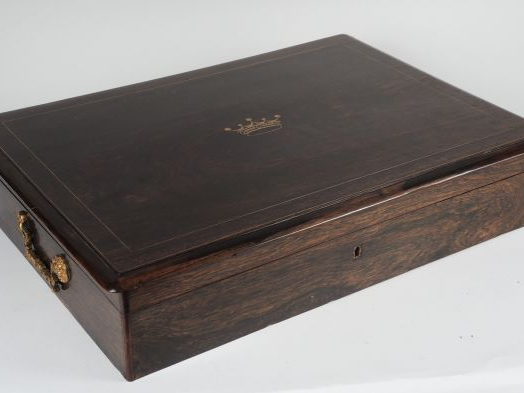 Grand coffret Napoléon III en palissandre et marqueterie de laiton à d