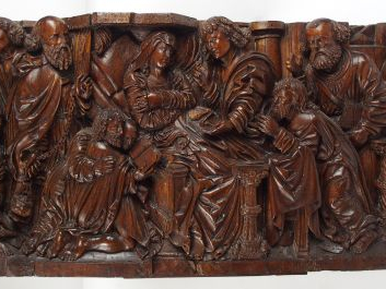 Bas relief XVe - XVIe en noyer sculpté « La dormition de la Vierge » (