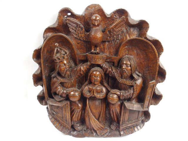 Bas relief fin XVIe - début XVIIe en noyer sculpté « Le couronnement d