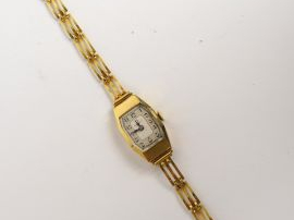 OMEGA. Montre de dame en or. Poids tel : 13,4 g