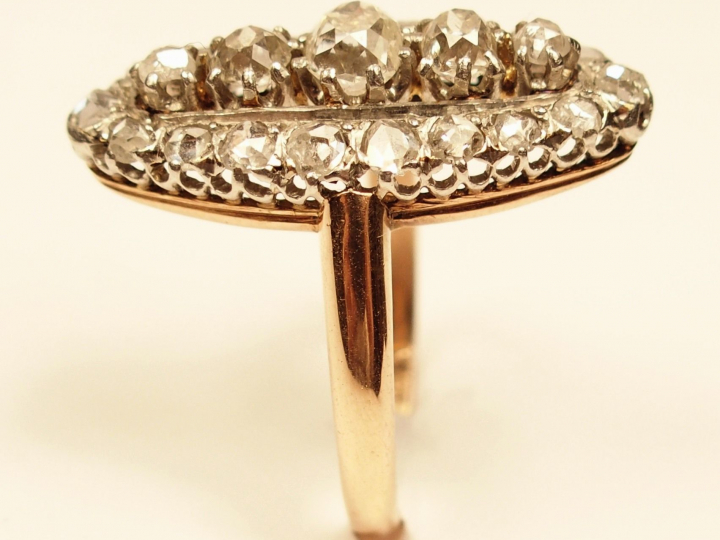 Bague marquise en or jaune, sertie de 5 diamants centraux taille ancie