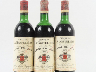 Vente aux enchères 3 BOUTEILLES CHÂTEAU LA GAFFELIERE 1er GCC ST EMILION - 1967 - 1 LB/1 