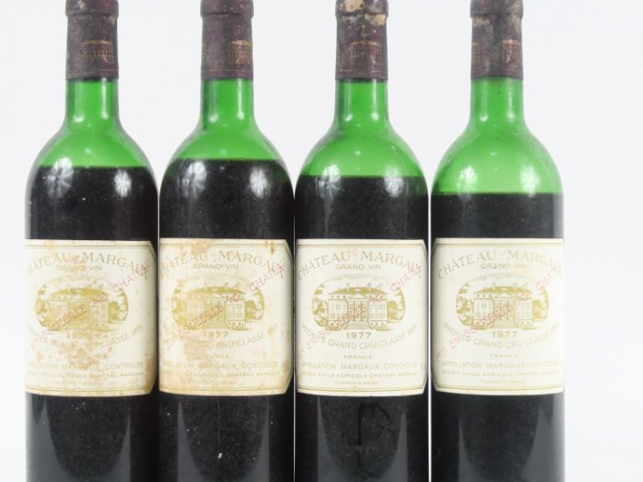 4 BOUTEILLES CHÂTEAU MARGAUX 1er GCC MARGAUX - 1977 - 2 BEP/2 VIDANGE