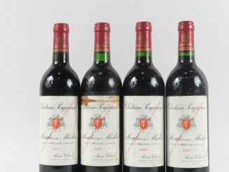 Vente aux enchères 4 BOUTEILLES CHÂTEAU POUJEAUX MOULIS - 1983