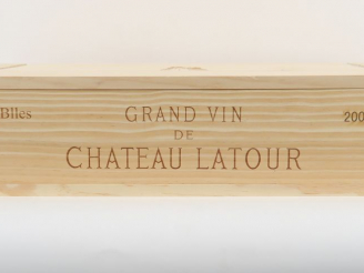 Vente aux enchères 6 BOUTEILLES CHÂTEAU LATOUR 1er GCC PAUILLAC - 2007 - CBO - CAISSE CER