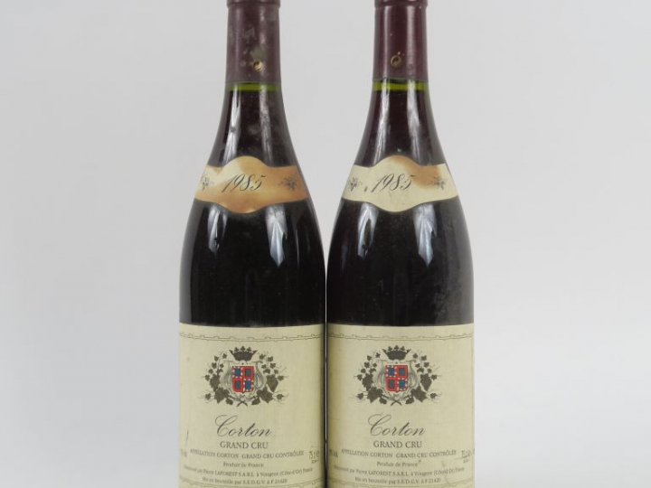 2 BOUTEILLES CORTON GC P. LAFOREST - 1985