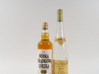 Vente aux enchères 2 BOUTEILLES : 1 EAU DE VIE POIRE WILLIAMS 'GRANDE RÉSERVE' LEHMANN 45