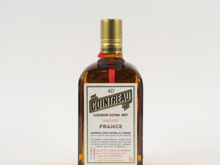 1 BOUTEILLE LIQUEUR COINTREAU 40°