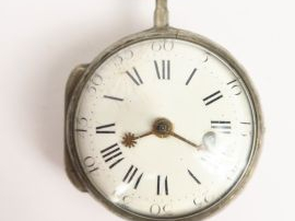 Montre de gousset en argent, mécanisme signé Romilly à Paris. Poids te