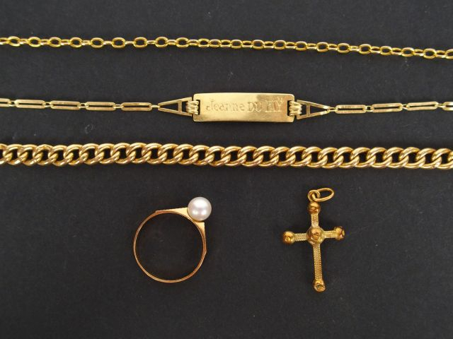 Bracelet maille américaine, gourmette gravée, chaîne, pendentif croix 