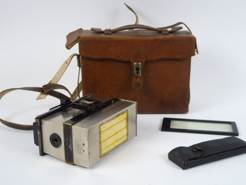 Gaumont : Stéréo 6x13 objectif Tessar 6,3/94 platine à décentrement, d