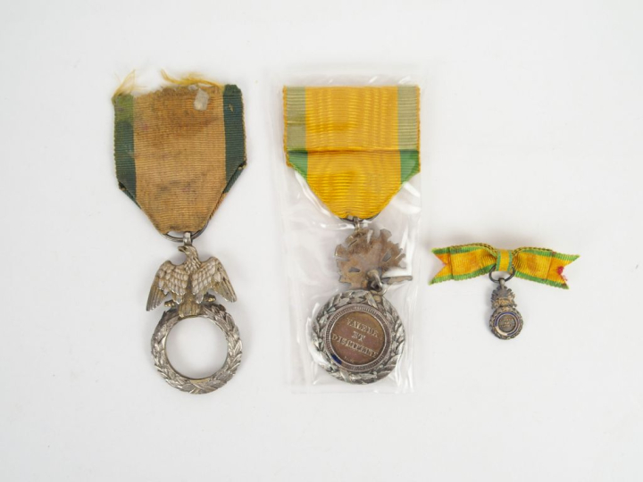 Lot de décorations françaises autour du thème de la médaille militaire