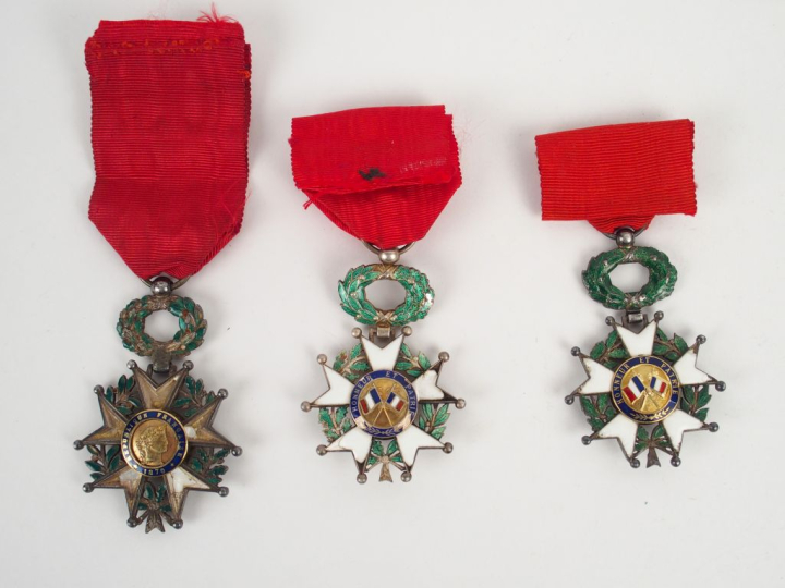 Lot de trois étoiles de chevalier de la légion d'honneur Troisième Rép