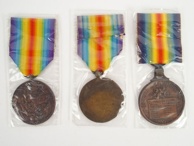 Lot de médailles interalliées une siamoise (2 eme type oreille de la d