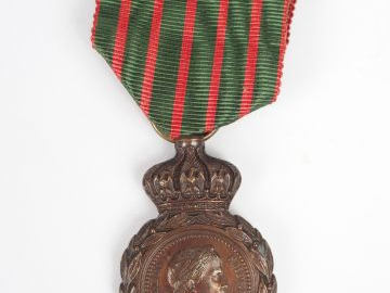Médaille dite de Ste Hélène, remise sous le régime de Napoléon III aux