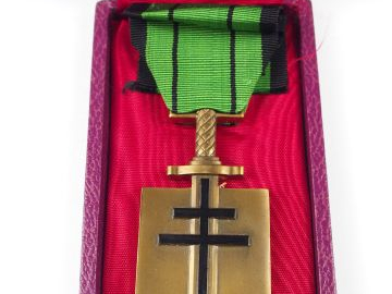 Prestigieuse décoration de compagnon de la libération dans sa boite en