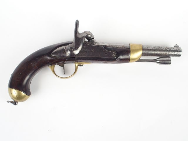 Pistolet réglementaire français à percussion modèle 1822 t bis constru