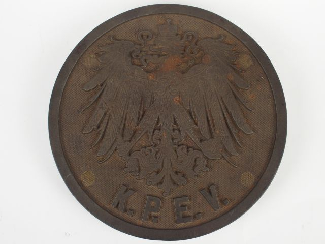 Plaque en fonte d’une locomotive Allemande, en fonte ronde, superbe ai