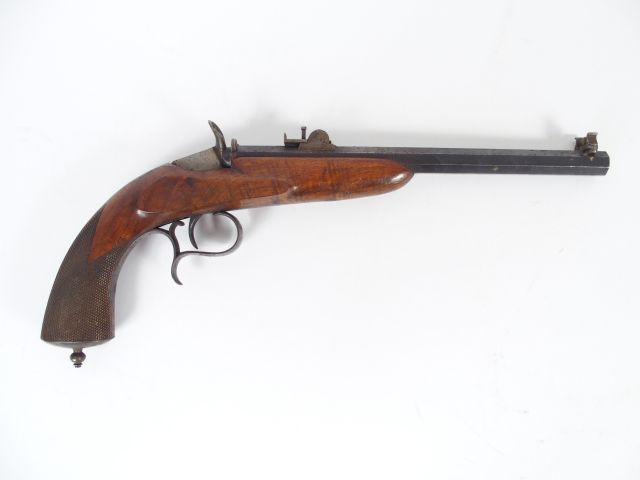 Grand pistolet de tir système  Flobert calibre 6mm canon octogonal ray