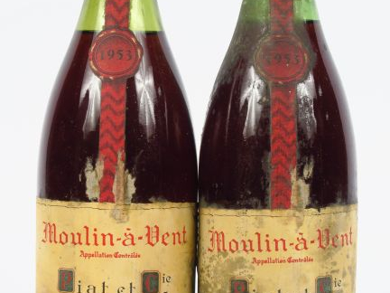 2 BOUTEILLES MOULIN A VENT PIAT   CIE - 1953 - 1 à 4,5 cm/1 à 5 cm/ET