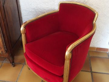 Mobilier de salon Art Déco comprenant : un canapé, paire de bergère, p