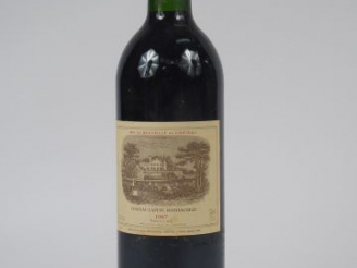 Vente aux enchères 1 BOUTEILLE CHATEAU LAFITE ROTHSCHILD 1ER GCC PAUILLAC - 1987